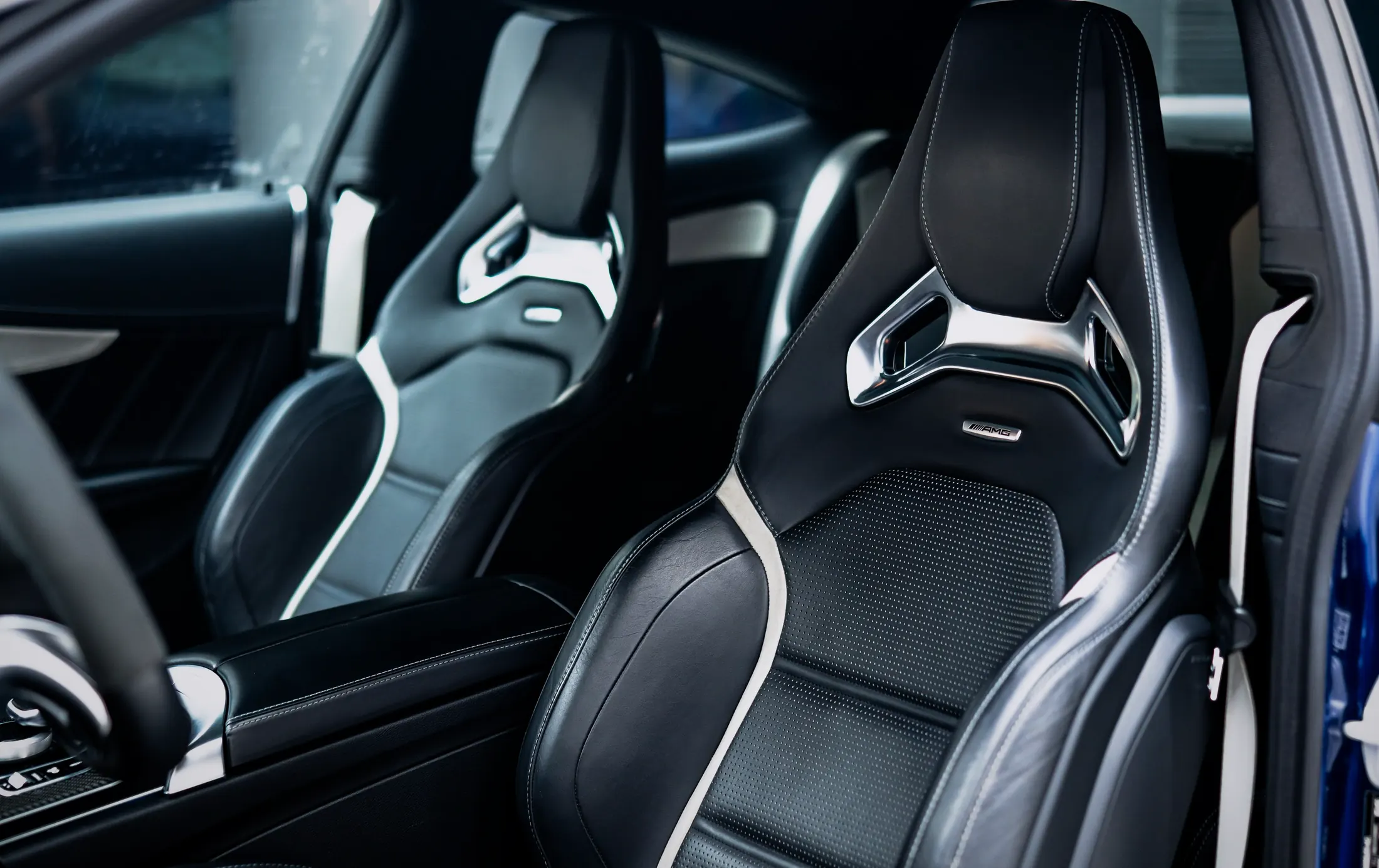 Mercedes-AMG C63 S detail: interior and cabin
