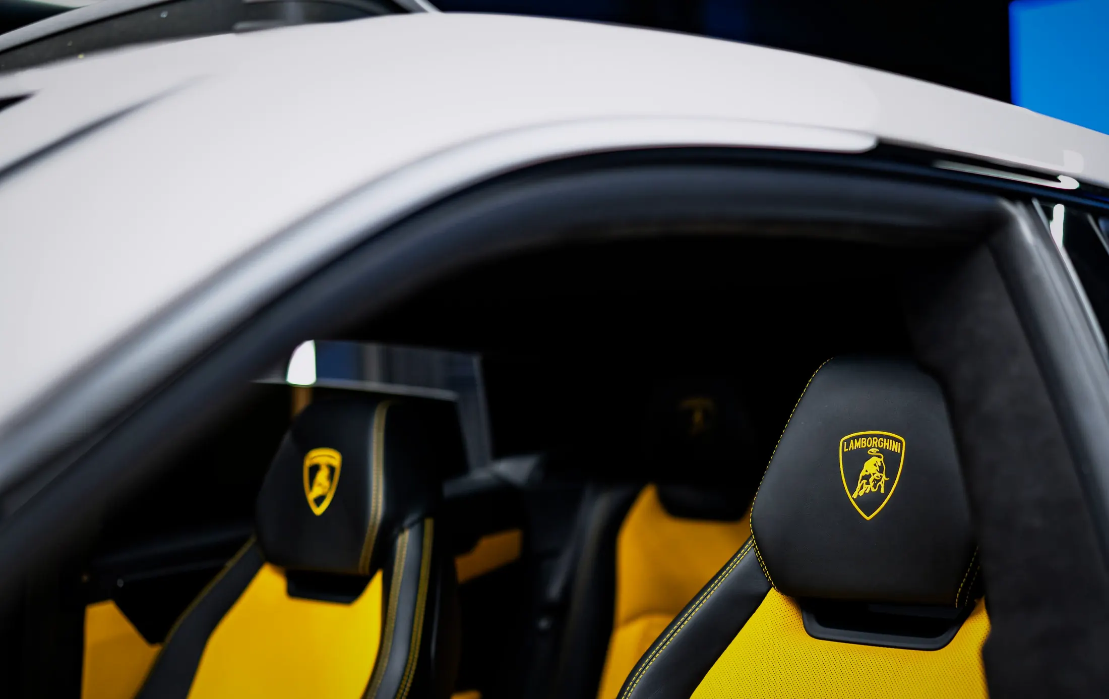 Lamborghini Urus detail: interior and cabin